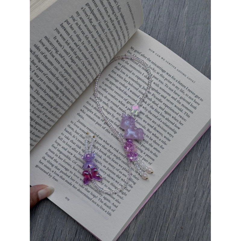 

Dreamy Flower Garden Beads Bookmark
