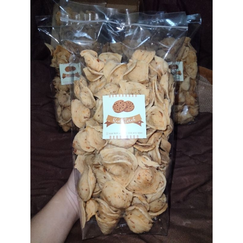 

Kue Bawang 500gr