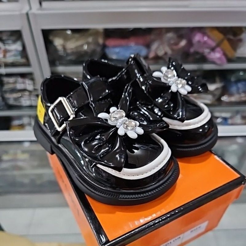 Sepatu pansus anak anak perempuan Nobody 103