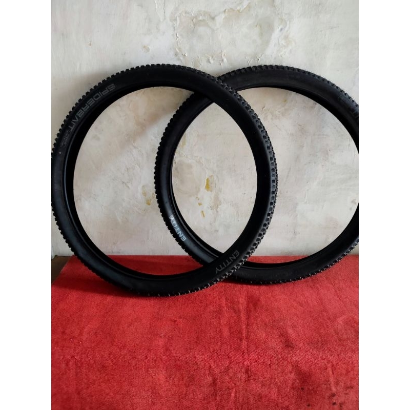 Van luar Entity Spiderbait 27,5