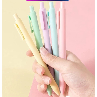 

BOLPEN MACAROON AESTHETIC CETEKAN PASTEL WARNA WARNI TINTA GEL HITAM, BOLPEN SEKOLAH ANAK-REMAJA