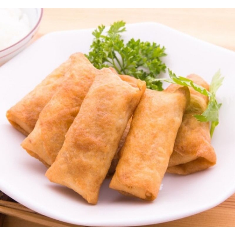 

Lumpia goreng isi Ayam suwir pedas