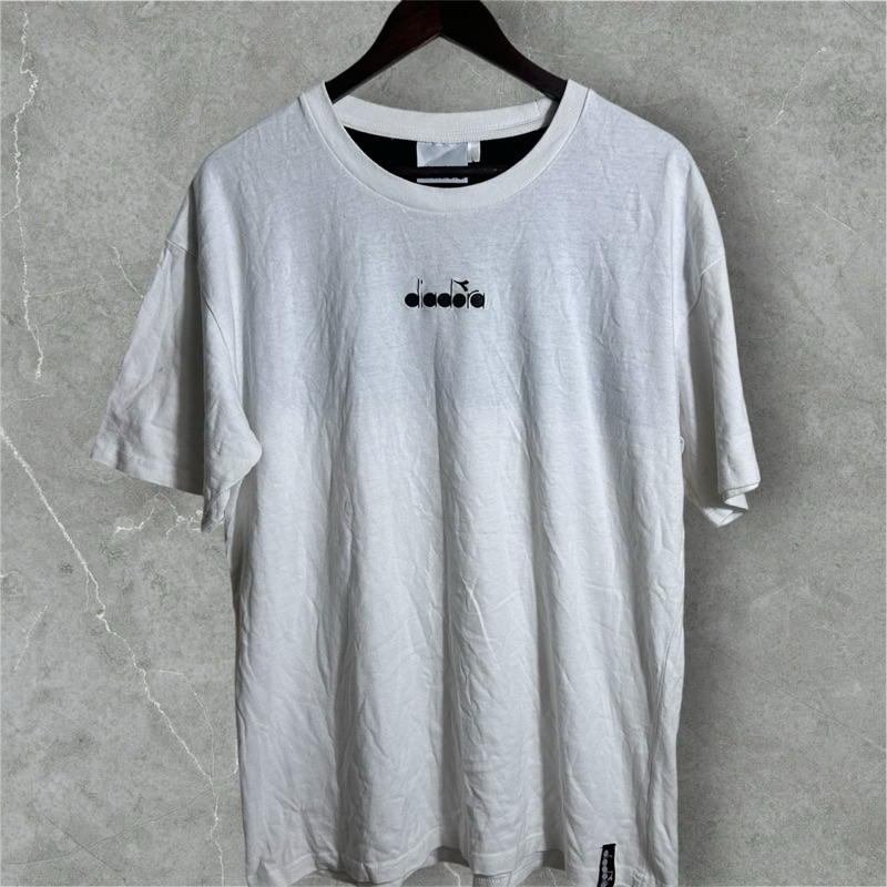 kaos diadora pria