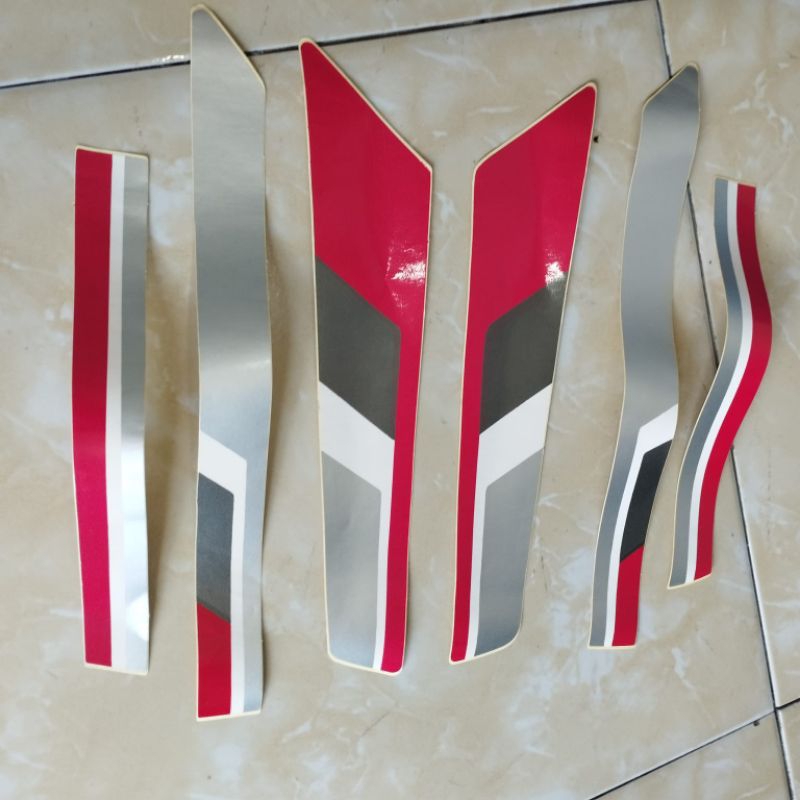 Striping Astrea prima