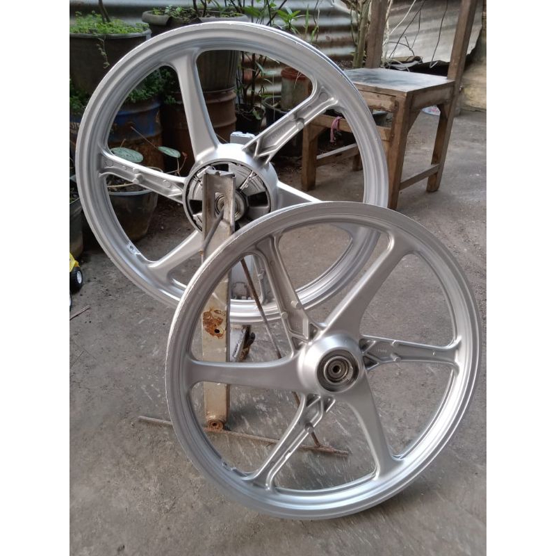 Velg pelek depan belakang jupiter z cast wheel jupiter CW mx z1 vega Fiz R palang 6 original