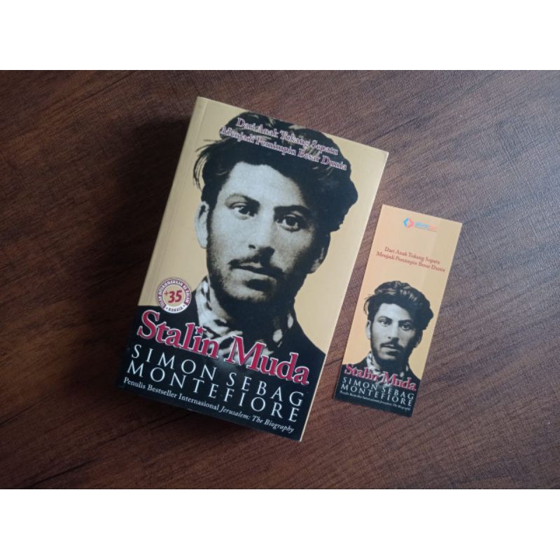 Stalin Muda - Simon Sebag Montefiore