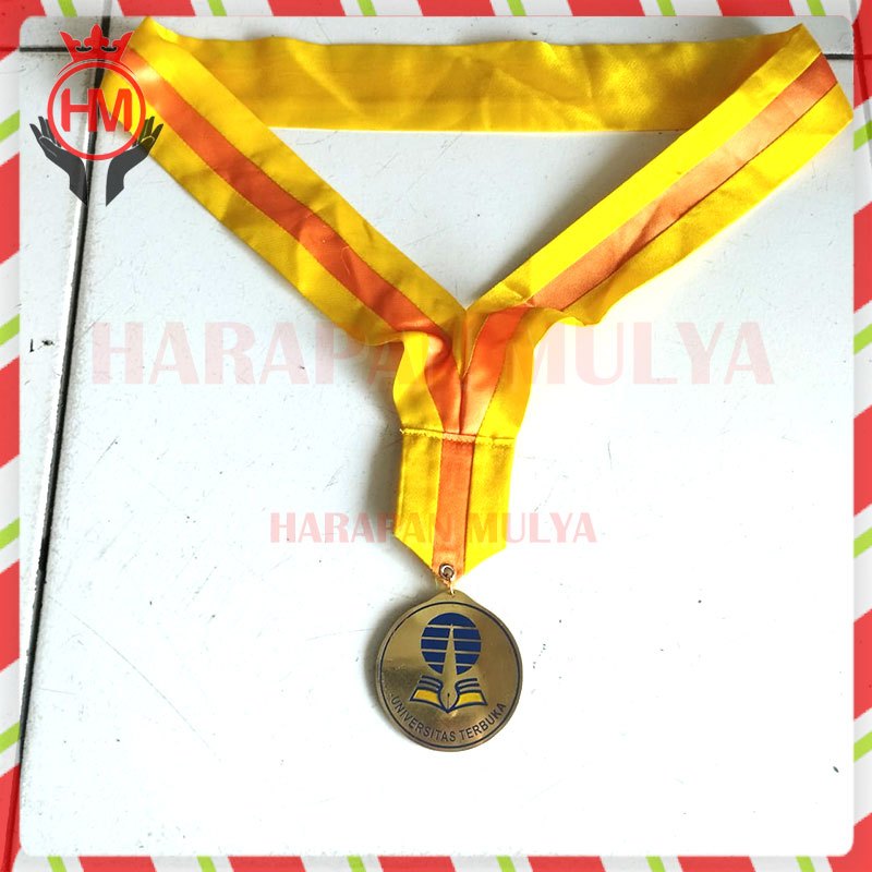 Medali Wisuda Kelulusan Universitas Terbuka Medali UT Medali Custom Logo - Harapan Mulya