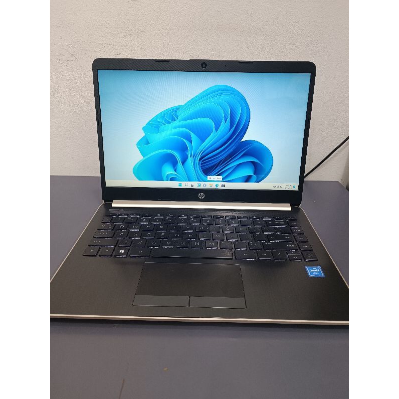 laptop HP 14S-CF1046TU