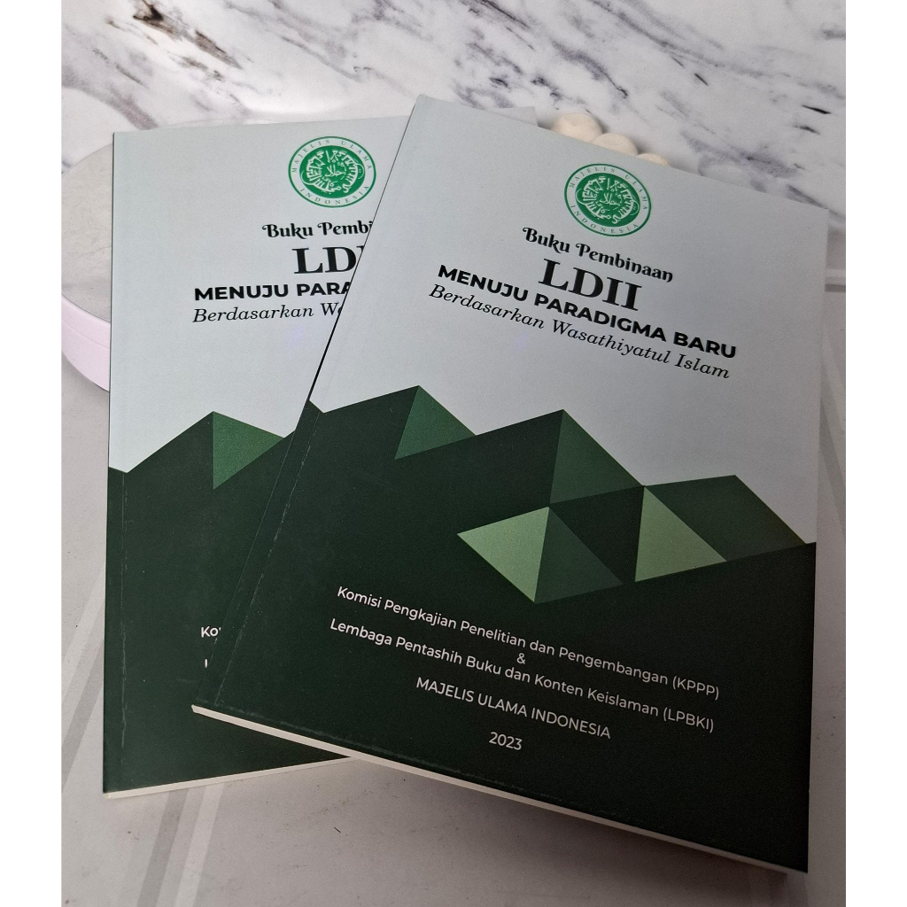 BUKU MUI PEMBINAAN LDII MENUJU PARADIGMA BARU