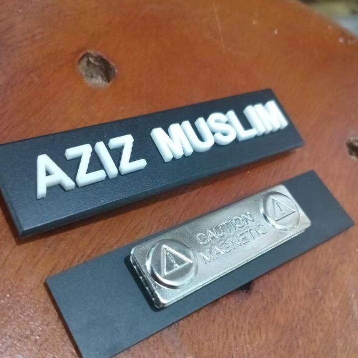

papan nama timbul akrilik doff full ~ peniti /magnet RB9