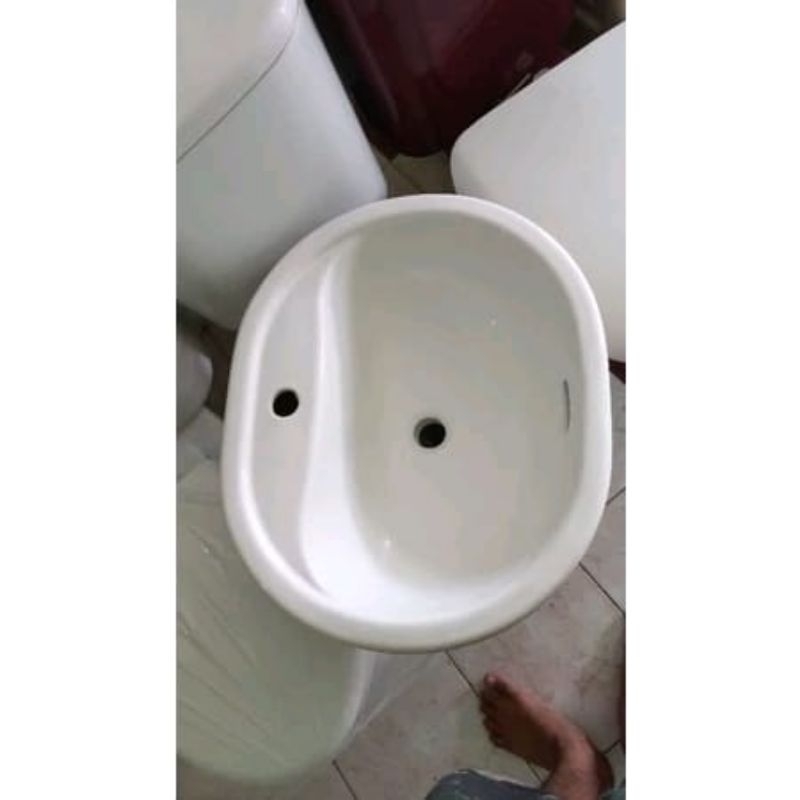 WASTAFEL TOTO OMNI BODY ONLY MODEL DIATAS MEJA