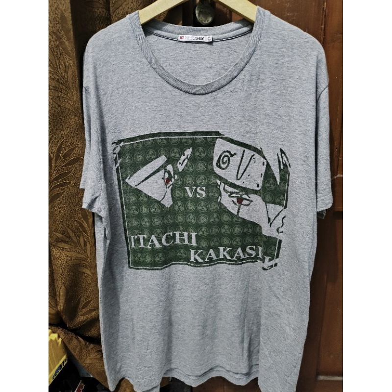 Kaos uniqlo naruto itachi vs kakashi second original