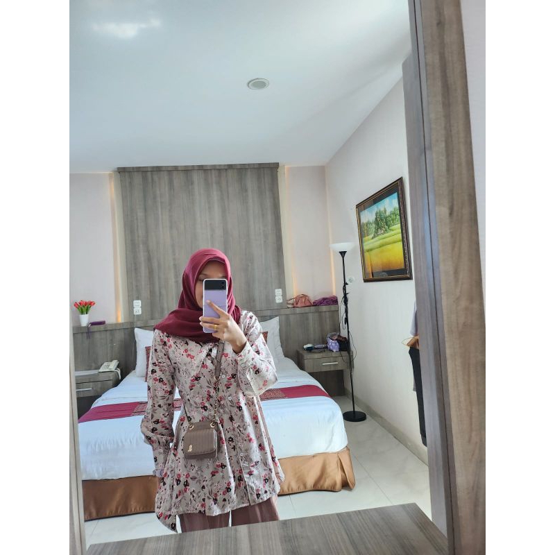 baju kemeja baju wanita baju sepotong motif bunga kecil cocok untuk sehari-hari