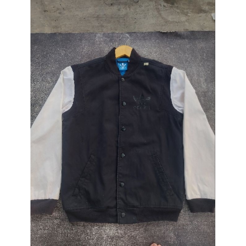 jaket varsity adi second brand size L