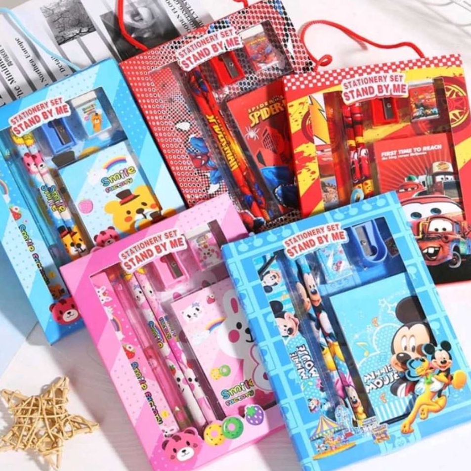 

Flash Deals Study Set Stationery Set Paket Alat Tulis Anak 6in1 NOTES Perlengkapan Alat Tulis Set Kotak Box Souvenir Anak Alat Tulis Set Karakter Lucu Anak Cowok Cewek Random