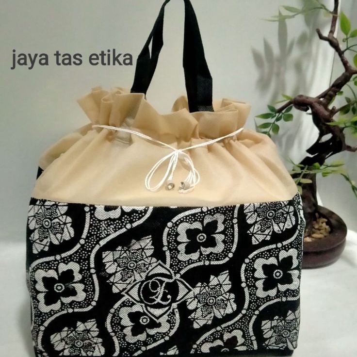 

Dijamin Sampai tas hajatan batik elegan 222 harga per lusin isi 12 psc