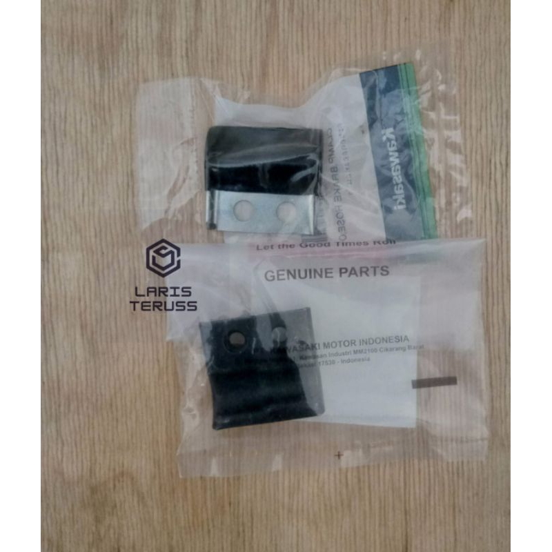 braket klem jalur selang rem depan klx 150 original Kawasaki