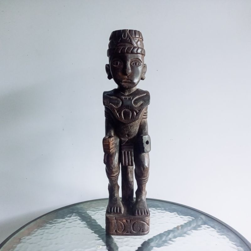 (Used) Patung Kayu Humanoid Adat Suku Dayak dengan Ukiran Khas - Statue Antik