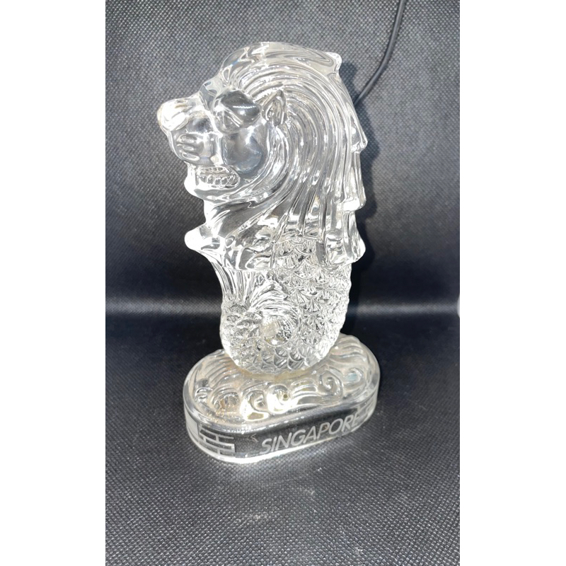 souvenir Singapore piala merlion kaca kristal merlion untuk hadiah