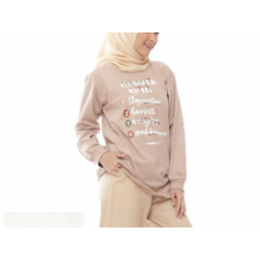 Kaos polos wanita lengan panjang santai warna cream nude