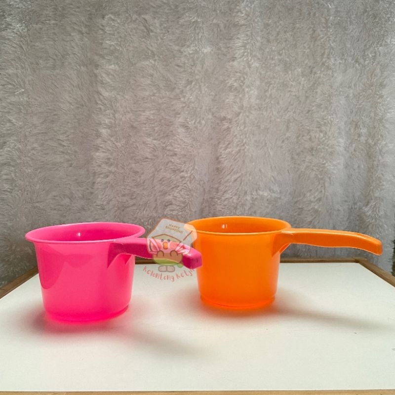 GAYUNG MANDI POLOS PLASTIK TEBAL