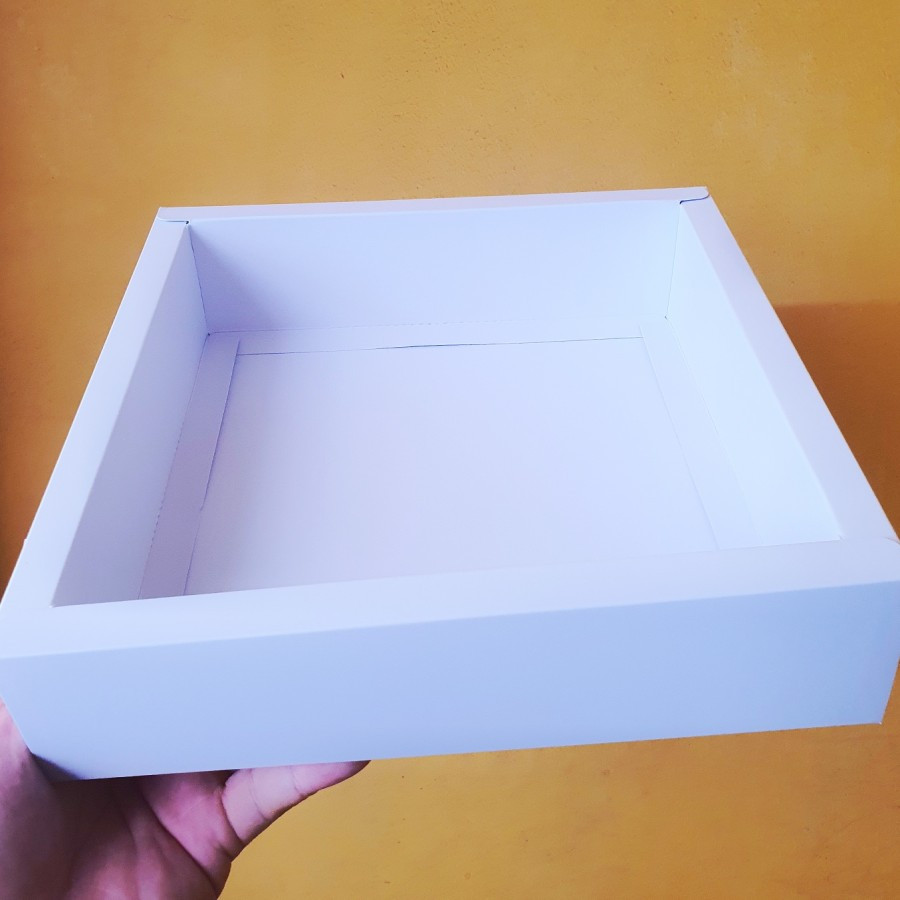 

10 pcs box alas mika kemasan lapis legit tanpa sekat ukuran 22x22x6cm warna putih polos