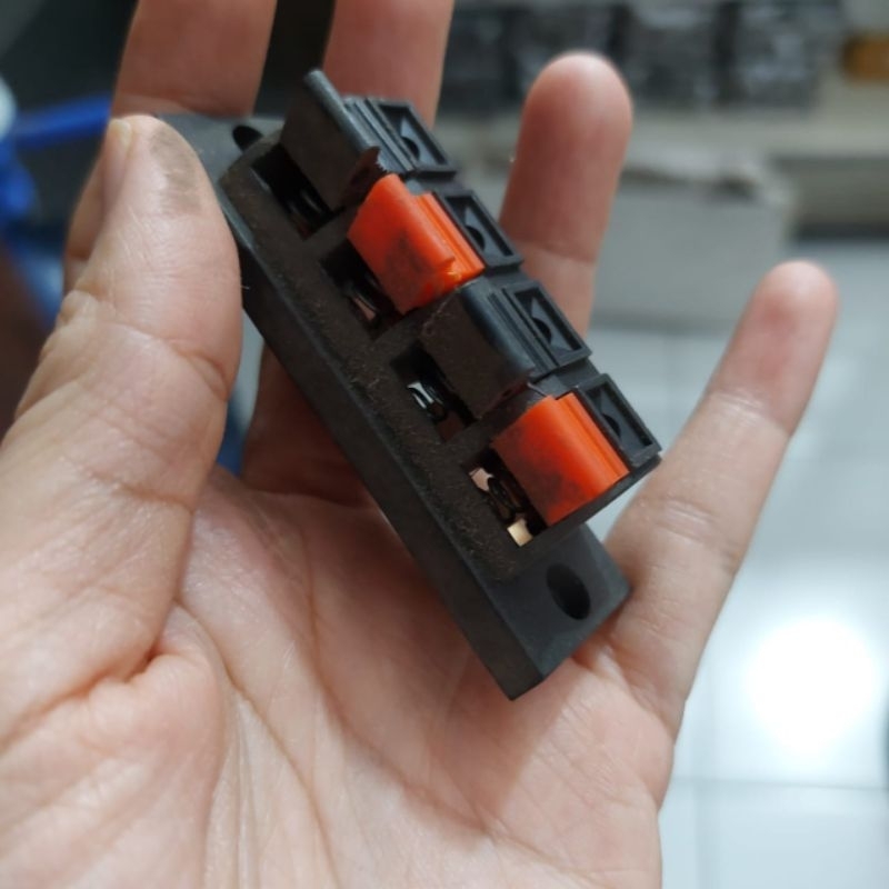 terminal kabel speaker 4 pin