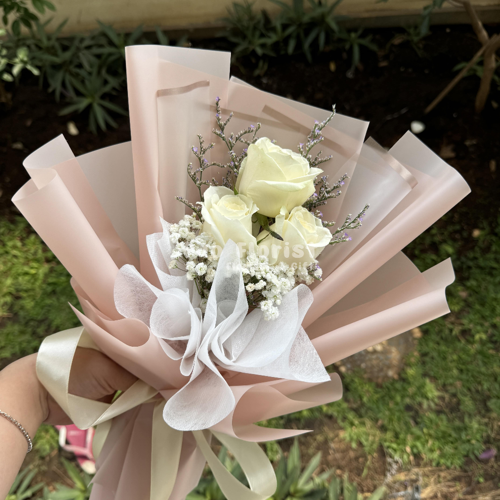 FRESH ROSE BOUQUET 3 TANGKAI (PAO BUNGA ASLI) - Buket Bunga Asli Mawar / Bouquet wisuda / Bunga Grad