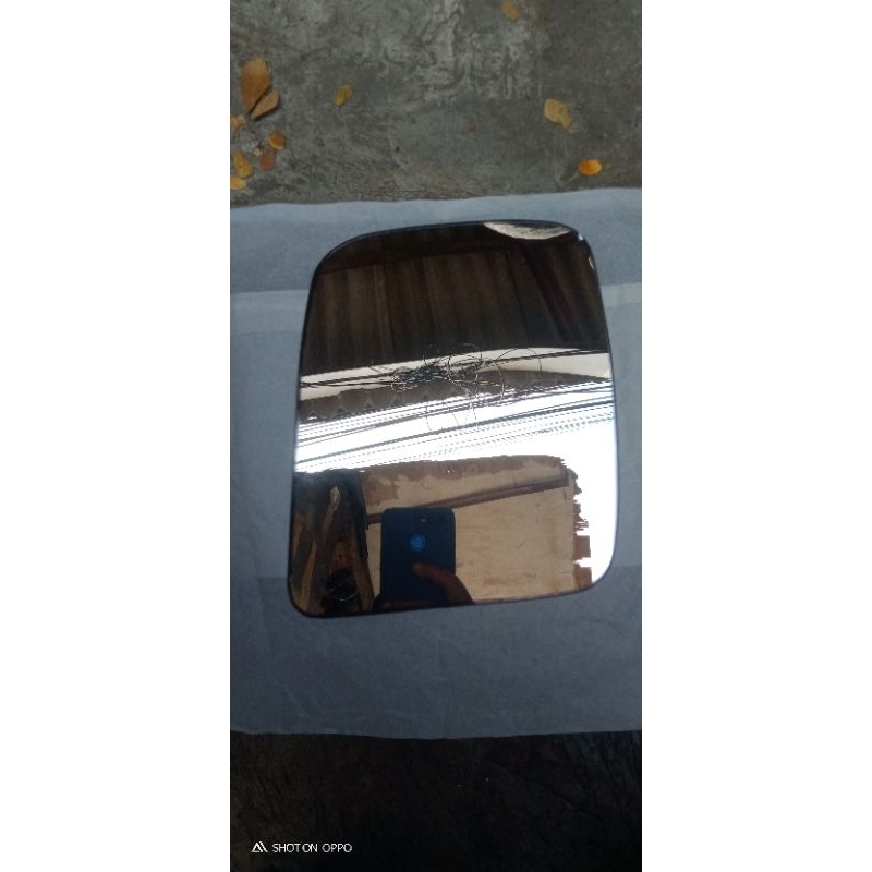 kaca spion mobil grand max sebelah kanan, kaca nya aja