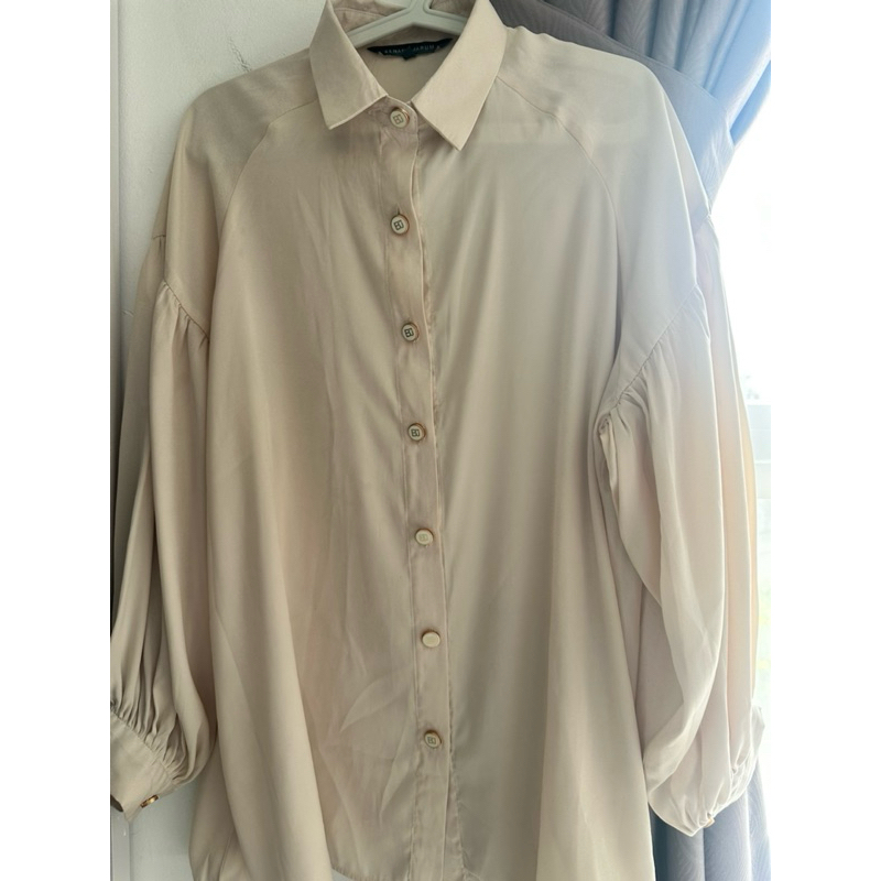 preloved atasan monogram kancing Benang jarum