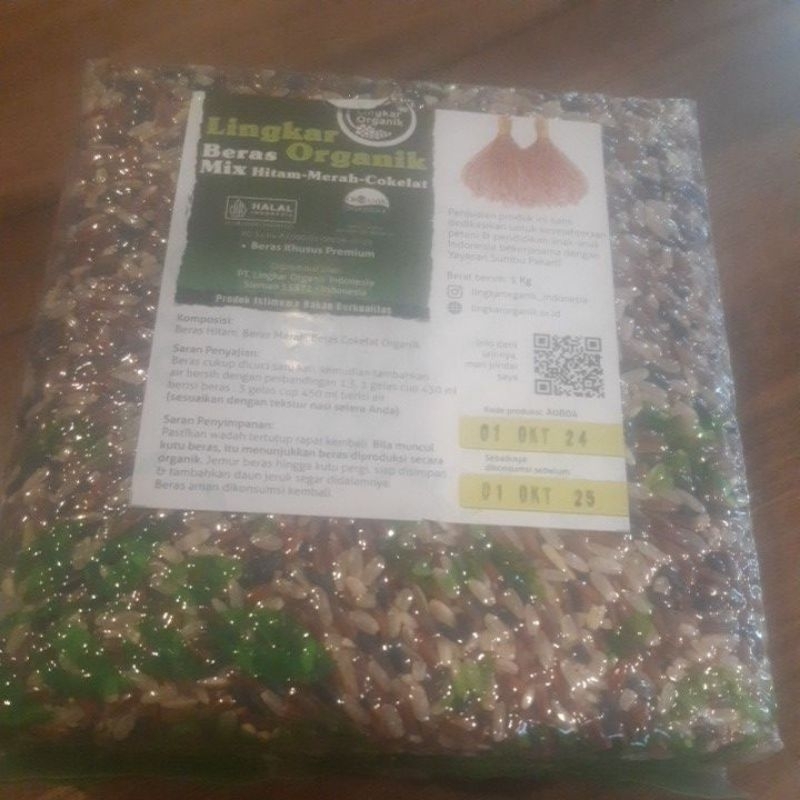 

Beras Organik Hitam Merah Cokelat