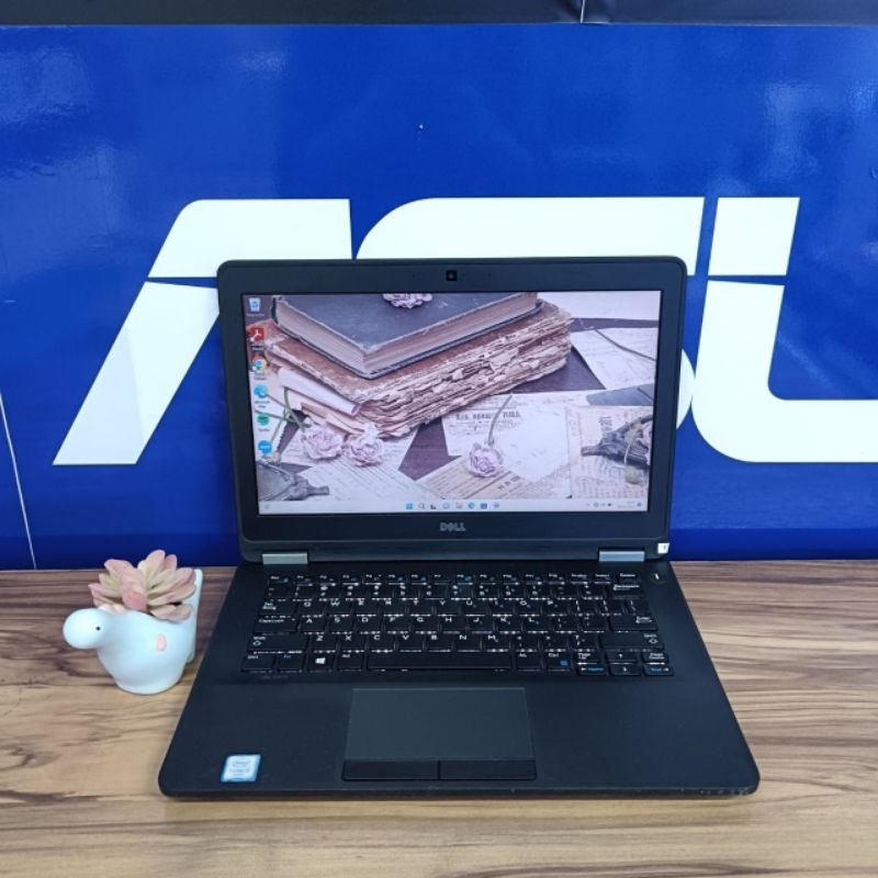 LAPTOP DELL LATITUDE E7270 CORE I5 6200 RAM8GB SSD256GB KEYBOARD BACKLIGHT 12,6INCH/LAPTOP BEKAS MUR