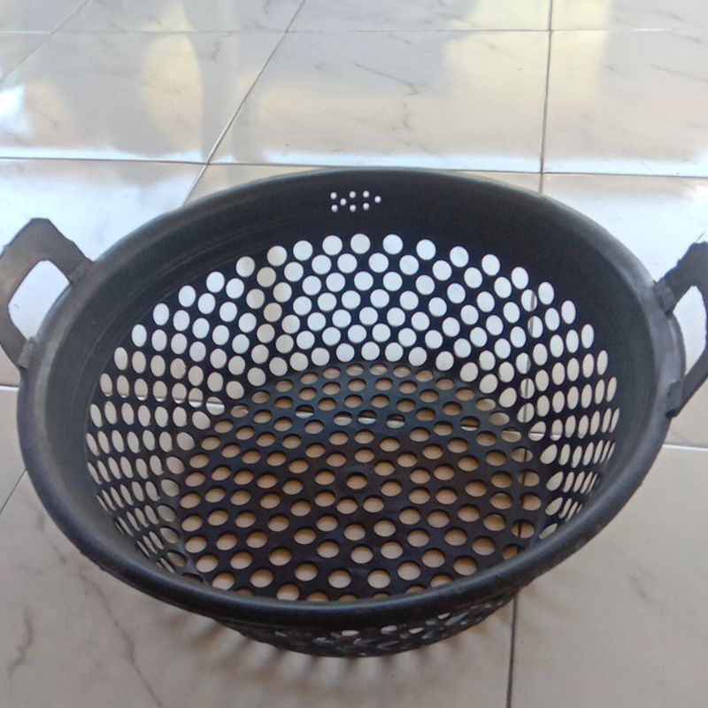 Ember  sortir ikan lele no 8 atau bibit ukur 9cm