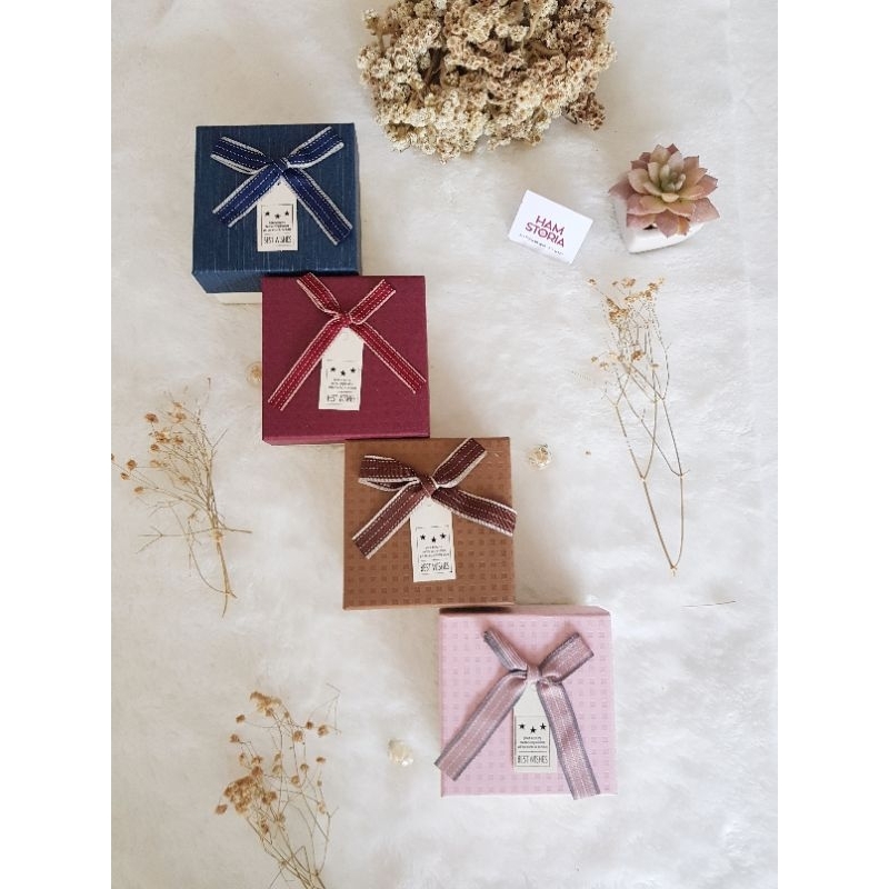 

GIFT BOX SQUARE 10CM BOX KADO BOX HADIAH VALENTINE BOX HADIAH ULANG TAHUN BOX KOTAK