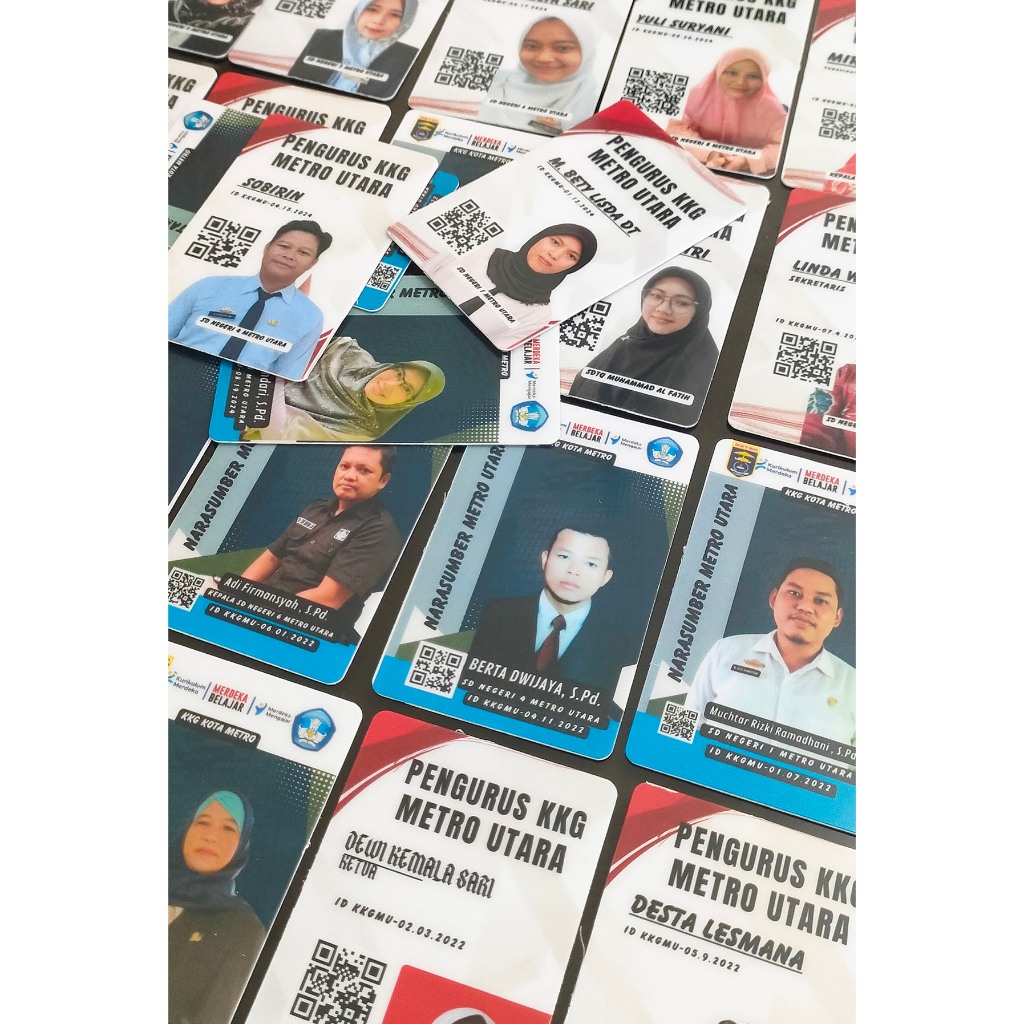 

CETAK ID CARD BAHAN PVC BERKWALITAS