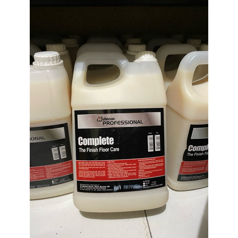Pembersih Lantai Parquet dan Vinyl 4 Liter Cairan Perawatan Lantai Kayu dan Vinyl