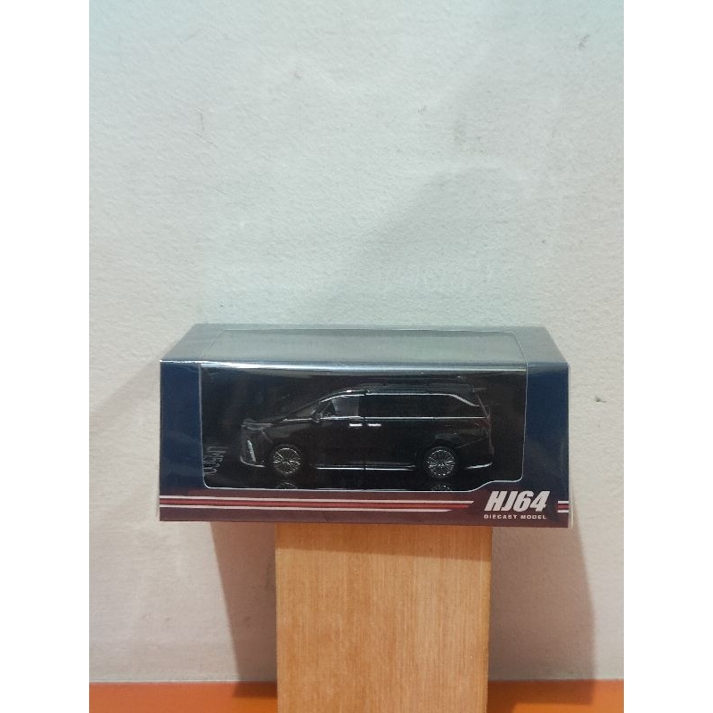 HJ 64 Lexus LM 500h 4 seater black
