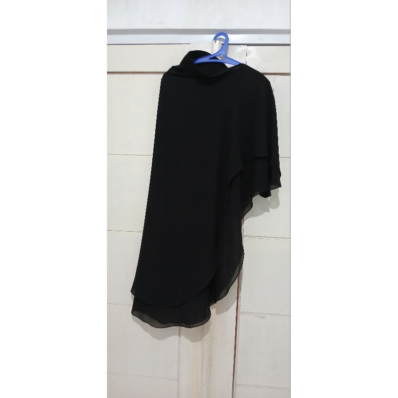 Preloved Khimar Lancip Elhasna Hitam