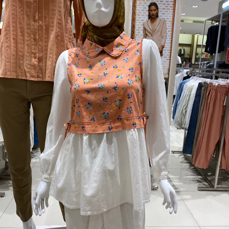 Exit signature Bonnie Blouse