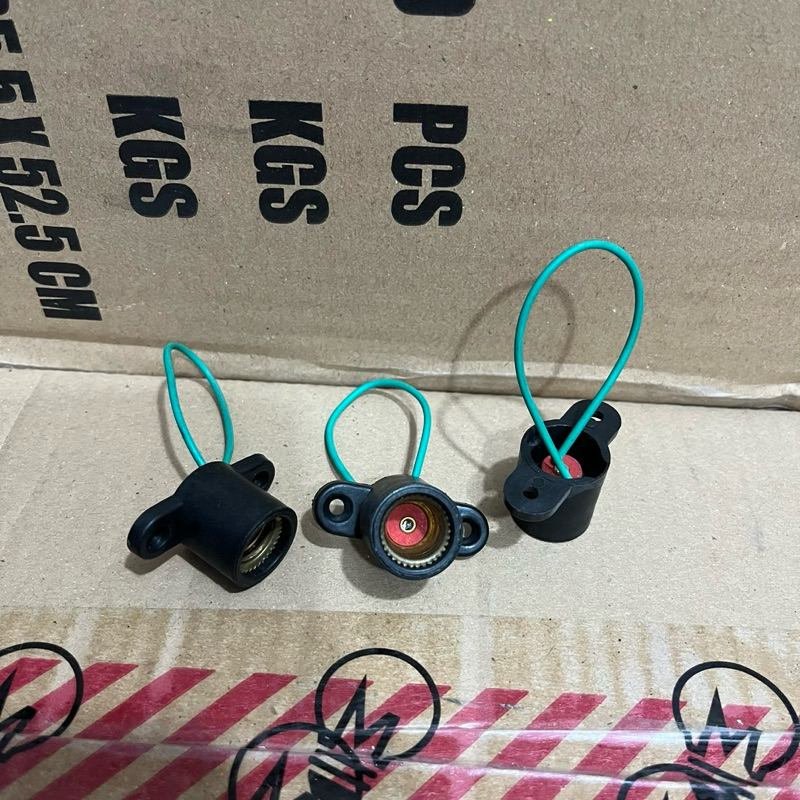 FITTING LAMPU BOHLAM CABE KULKAS E12 E 12 FITING PITING TEMPAT LAMPU CABE DRAT KUNINGAN