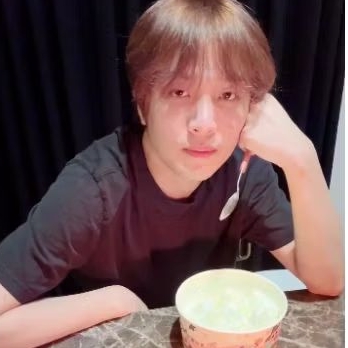 Pc AA HAECHAN SELCA WALK