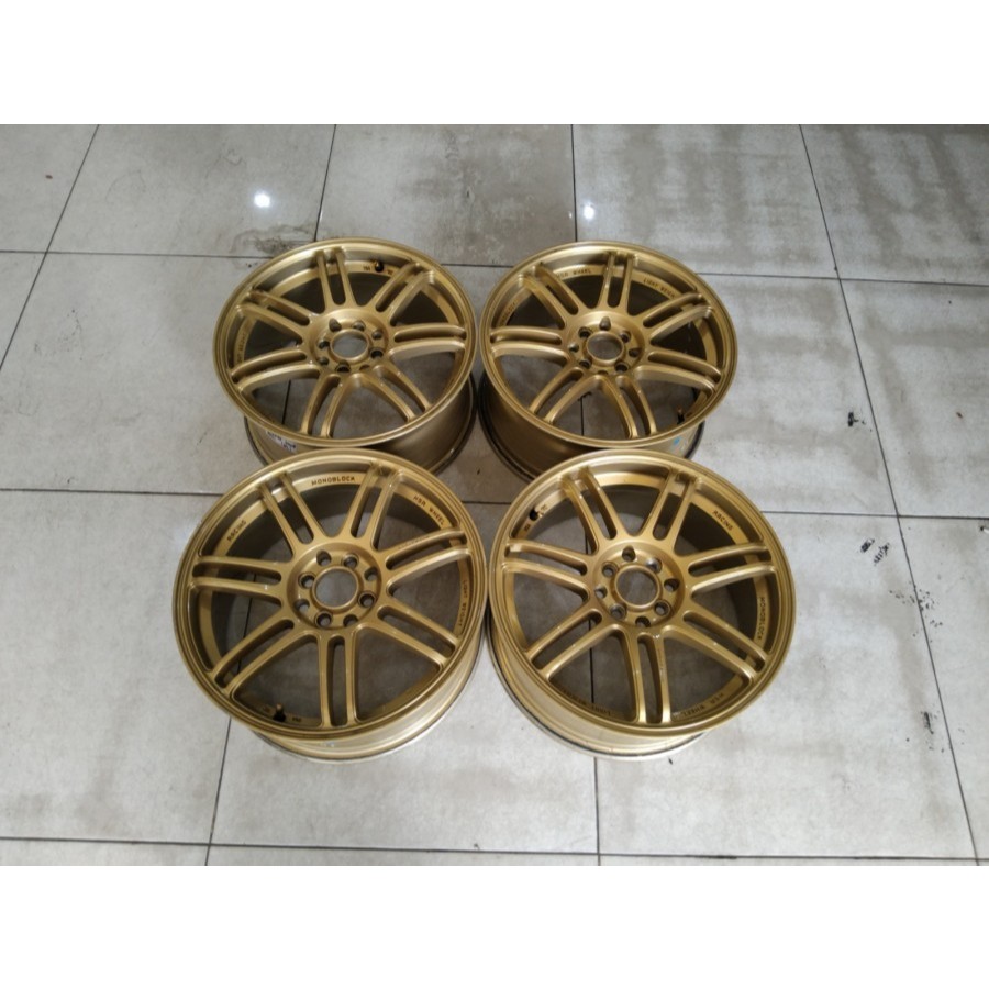 VELG MOBIL BEKAS LIVINA R17 BAUT 4 HSR BOON R17X7,5 4X100/4X114,3 ET38 COCOK,AVANZA,KIJANG,JAZZ