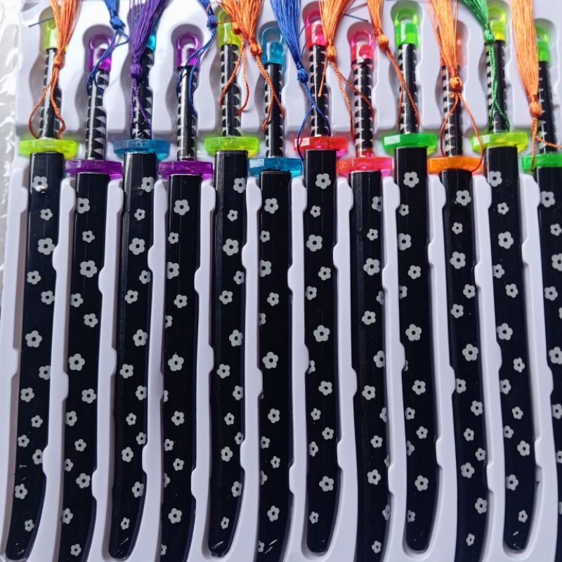 Mainan Anak Samurai katana panjang 30cm Bahan plastik motif