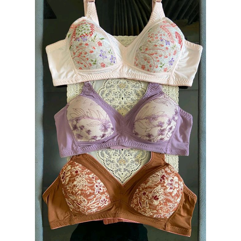 BRA WANITA PAKAI Spons