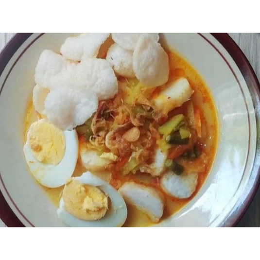 

Lontong Sayur Enakkkk Polll Siap Makan