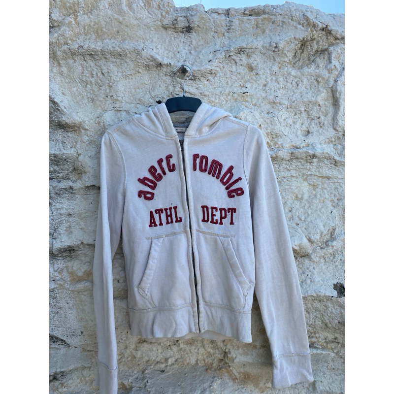 ABERCROMBIE PUTIH