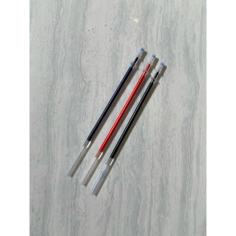 

Isi atau tinta Pulpen 3set (Merah,biru,hitam)