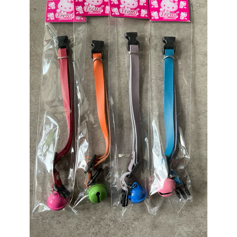 kalung kucing kulit lonceng besar