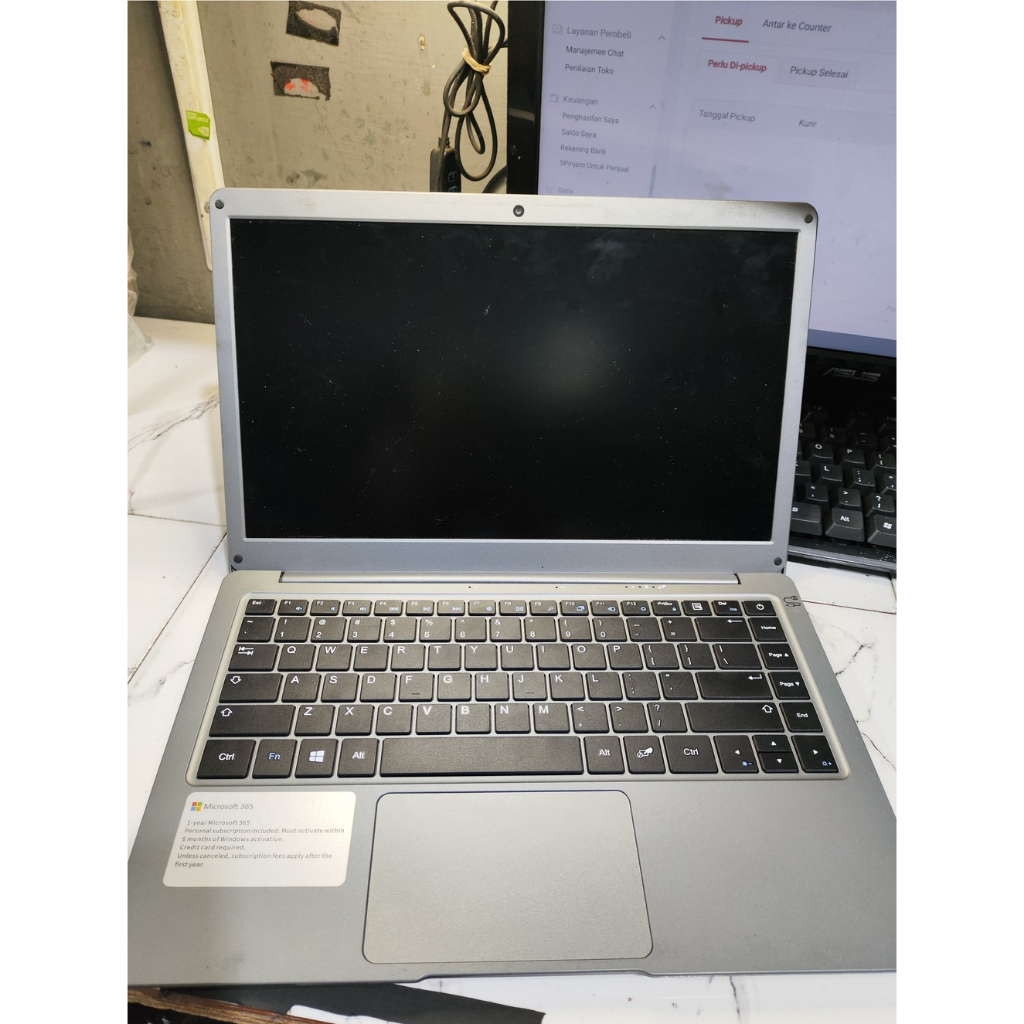 Jumpertech EZbook X3 minus
