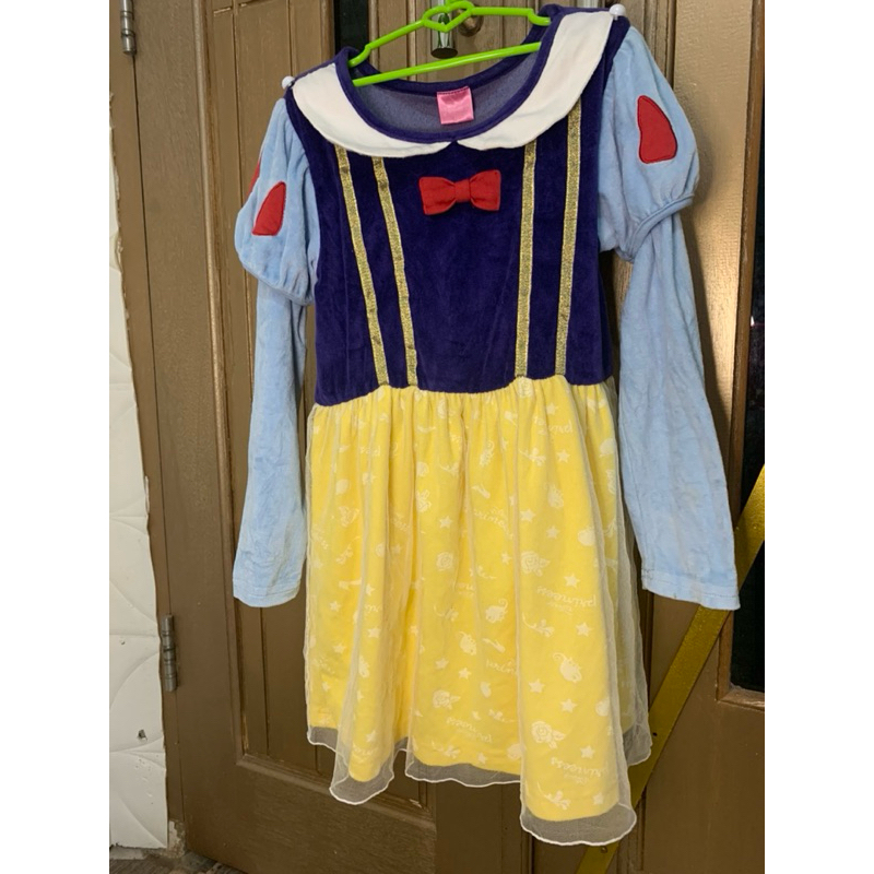 BAJU KARAKTER SNOW WHITE PRELOVED